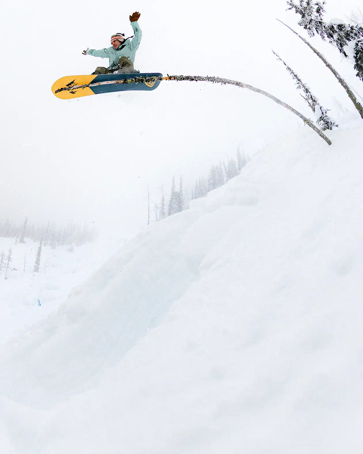 Men's Frontier 2.0 Snowboard - Image 2