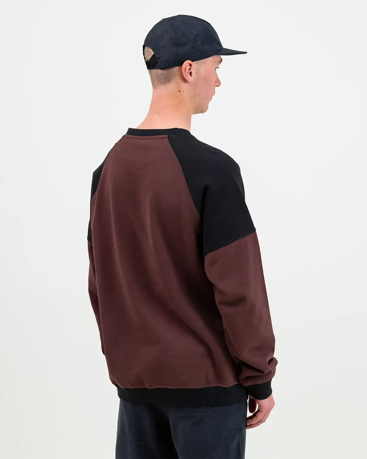 Sierra Organic Cotton Sweatshirt - Image 10