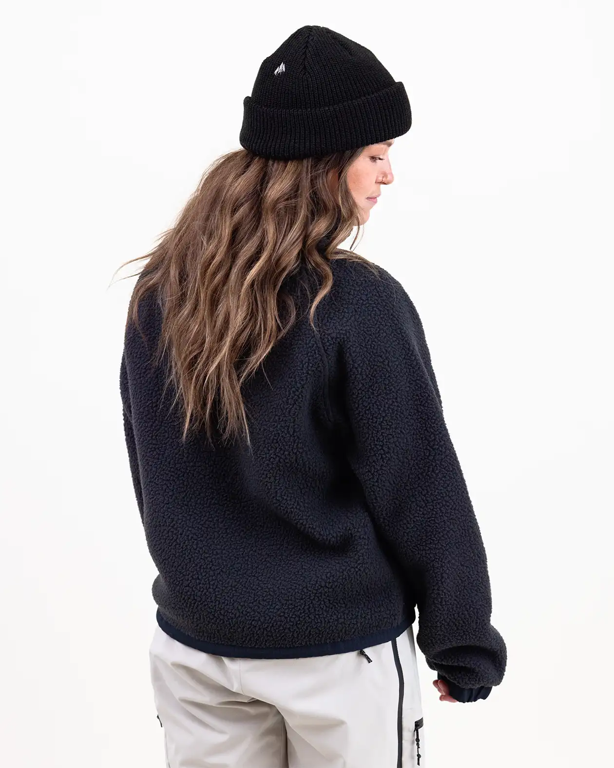 Women’s Campfire Recycled Sherpa Fleece Pullover - Image 4