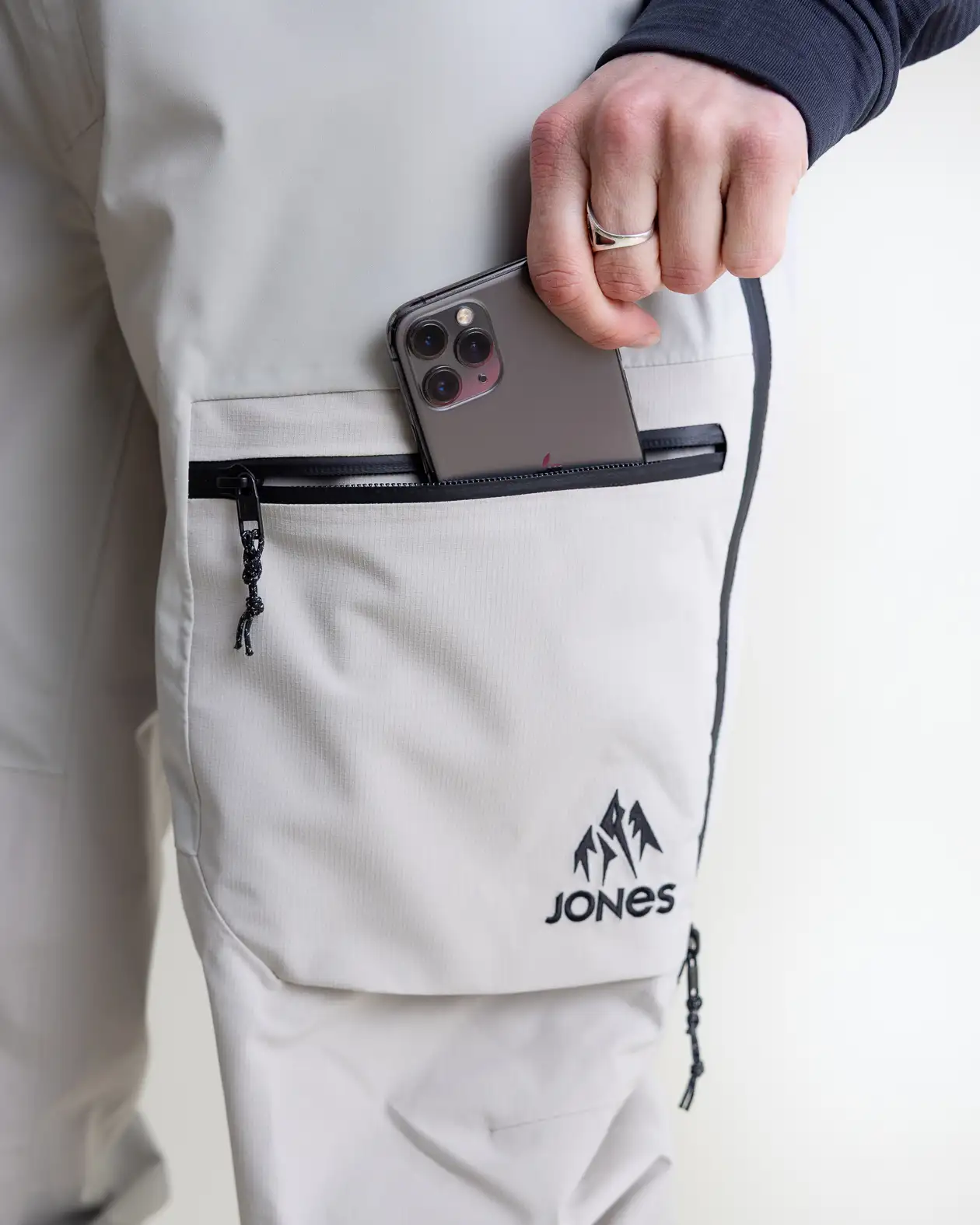 Women’s MTN Surf Recycled Pants - Image 8